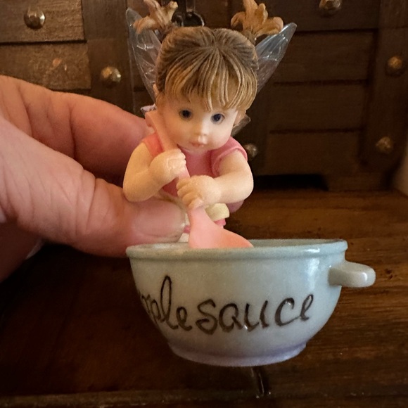 Kitchen Fairie - Picture 6 of 8